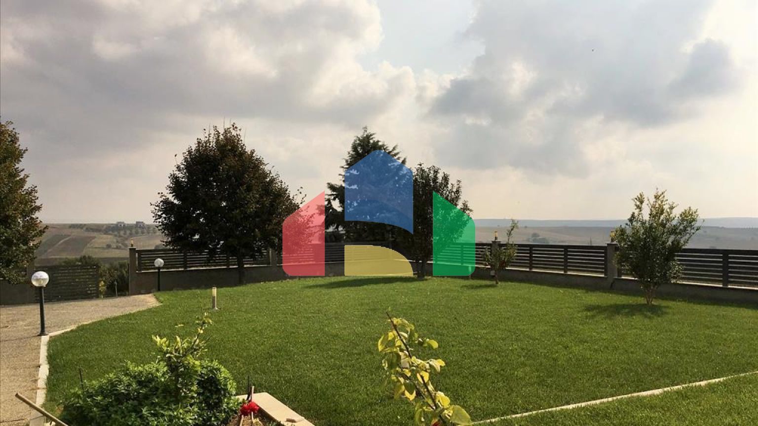 Продажа - Вилла 500 m² в пригороде Салоник