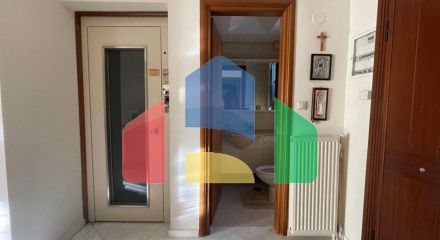 For Sale - Detached house 295 m² in the suburbs of Thessaloniki