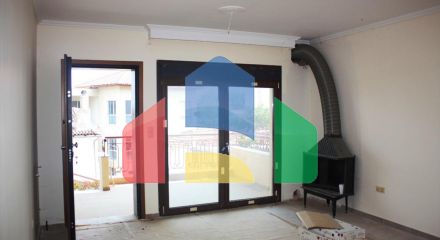 Продажа - Таунхаус 100 m² в пригороде Салоник