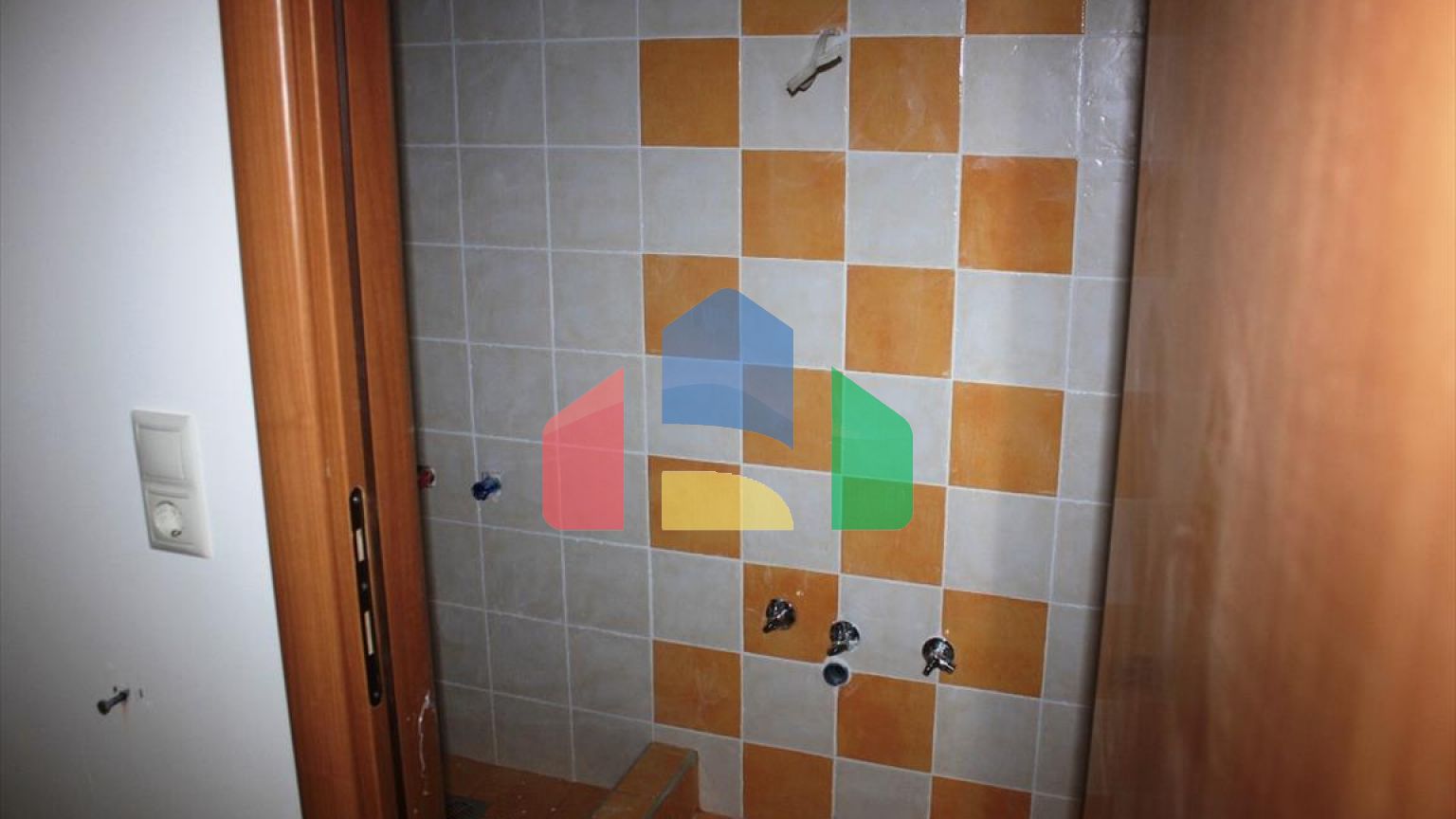 Продажа - Таунхаус 100 m² в пригороде Салоник