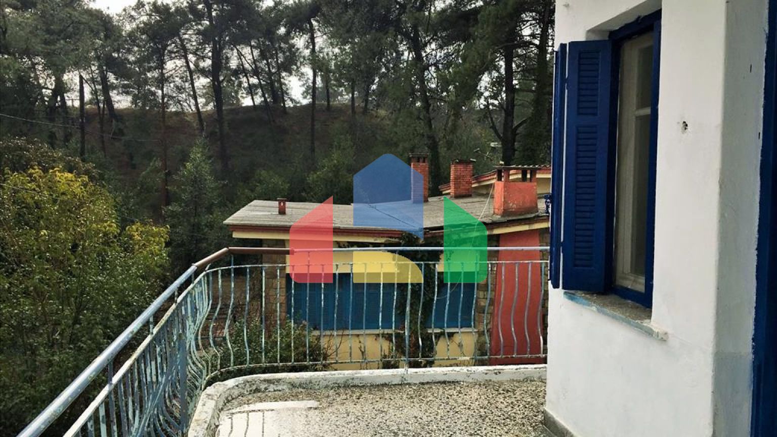 Продажа - Здание 200 m² в пригороде Салоник