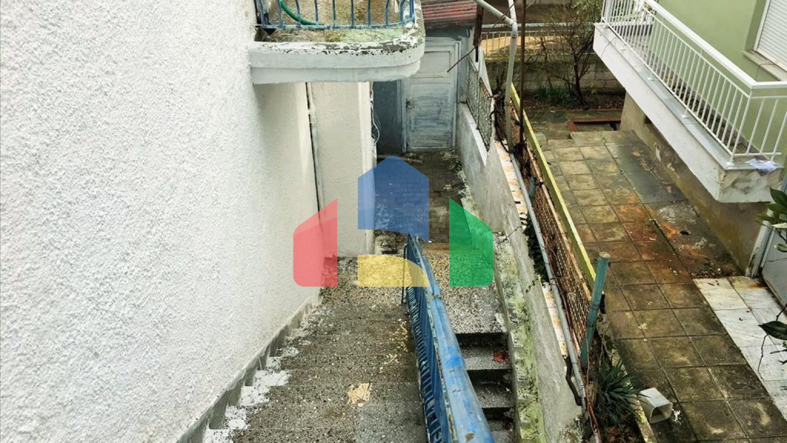 Продажа - Здание 200 m² в пригороде Салоник