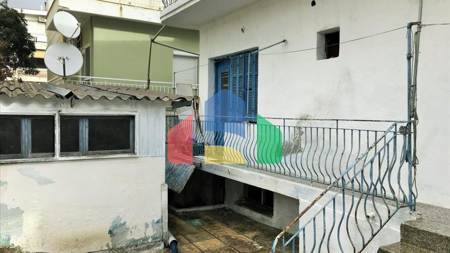 Продажа - Здание 200 m² в пригороде Салоник