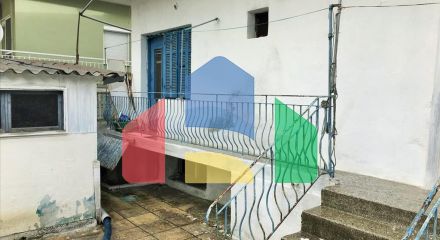 Продажа - Здание 200 m² в пригороде Салоник