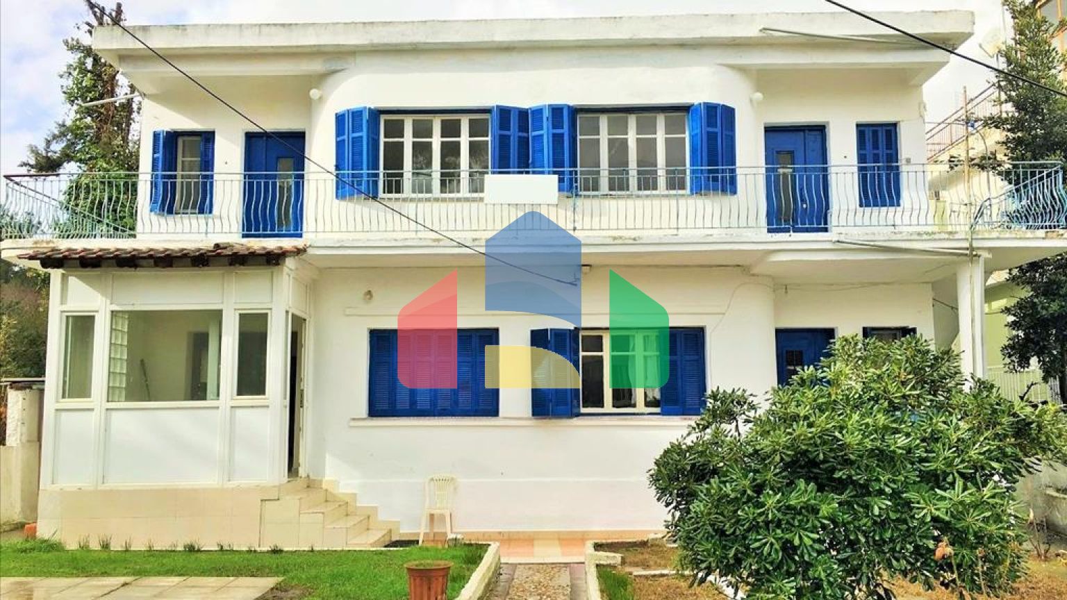 Продажа - Здание 200 m² в пригороде Салоник