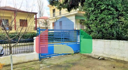 Продажа - Здание 200 m² в пригороде Салоник