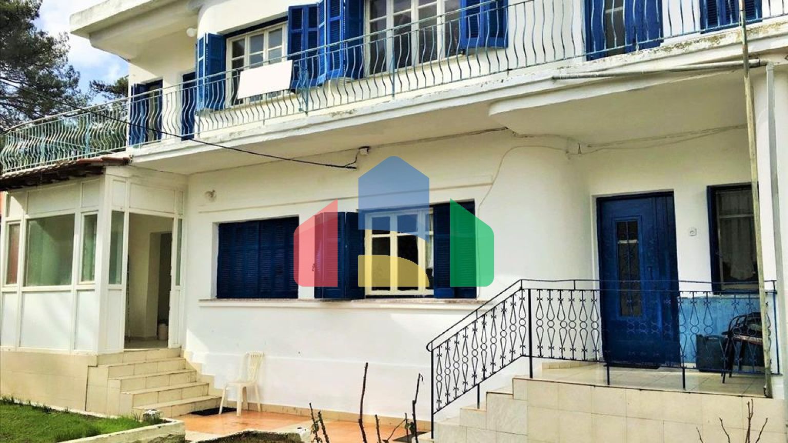 Продажа - Здание 200 m² в пригороде Салоник