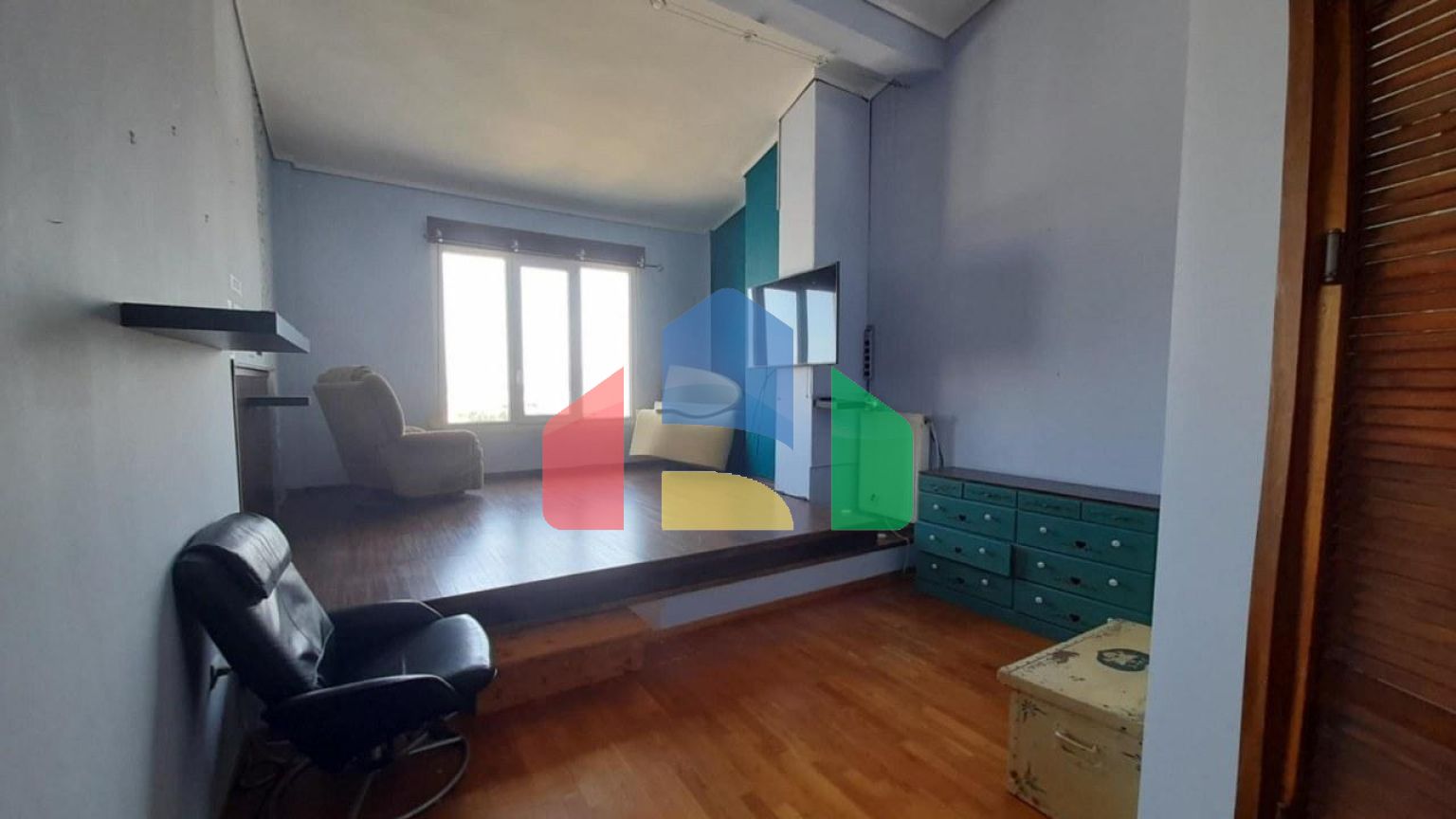 Продаж - Таунхаус 240 m² в передмісті Салонік