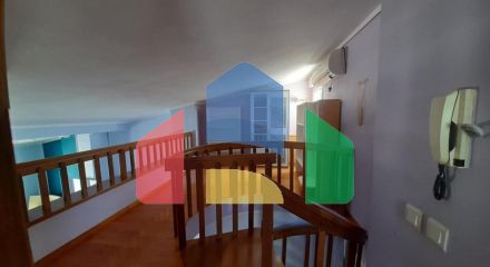 Продаж - Таунхаус 240 m² в передмісті Салонік