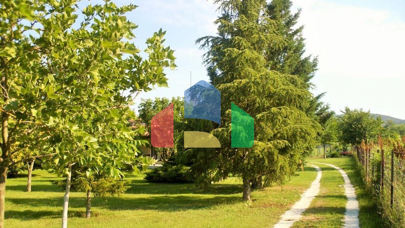 Продаж - Котедж 90 m² в передмісті Салонік