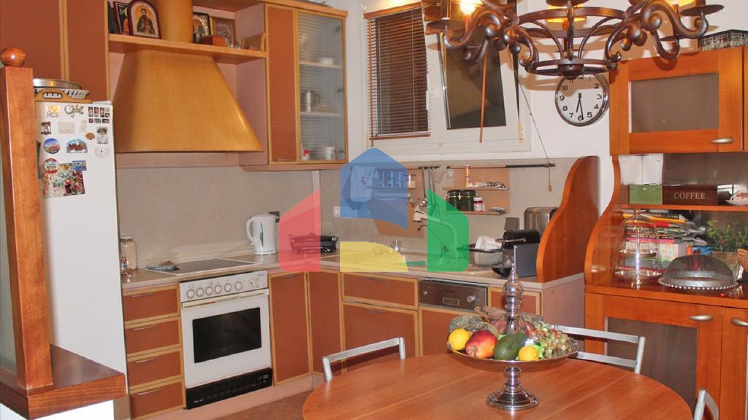 Продаж - Котедж 300 m² в передмісті Салонік