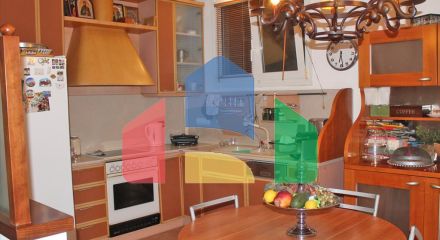 Продаж - Котедж 300 m² в передмісті Салонік