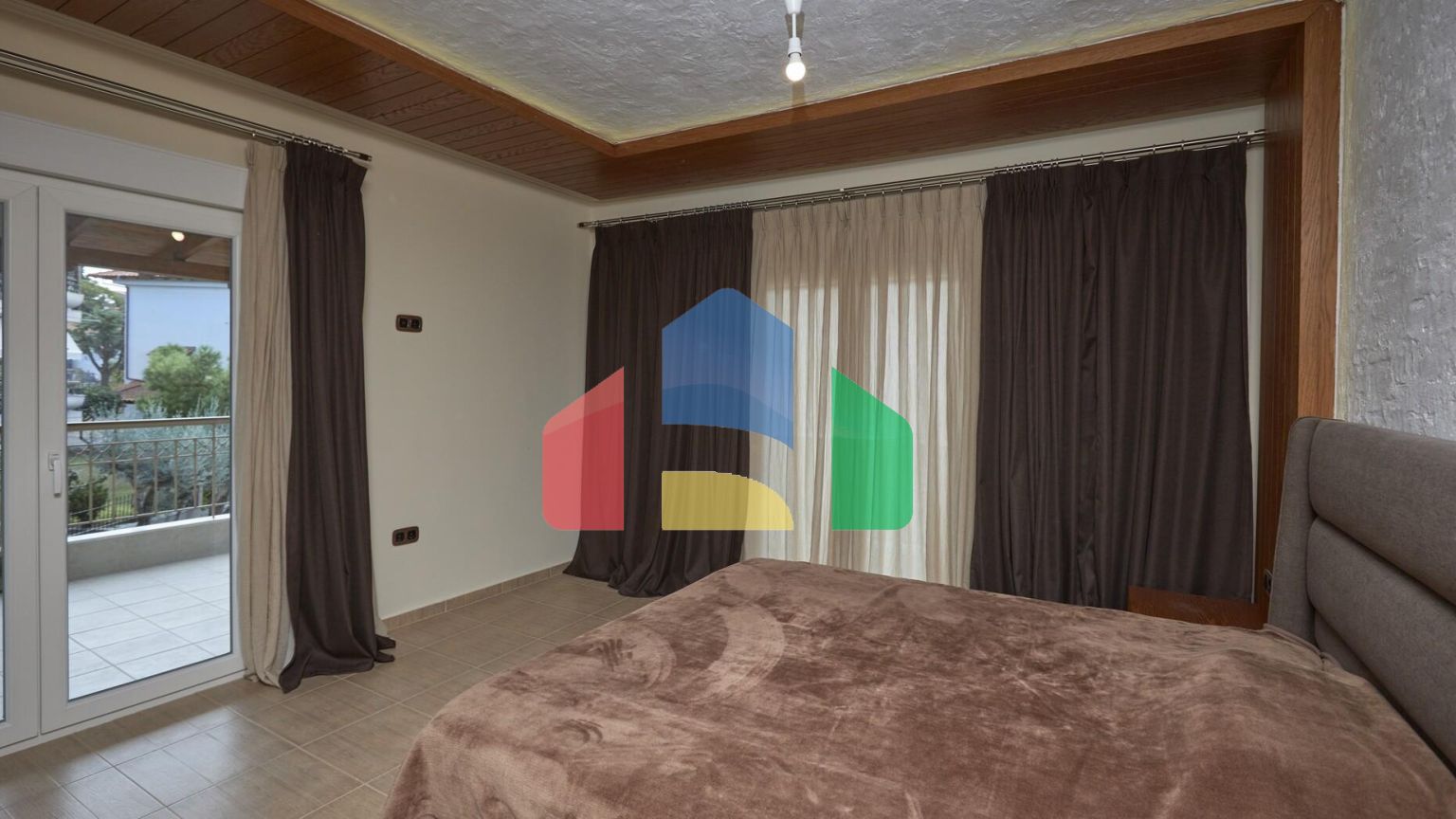 Продажа - Таунхаус 209 m² в пригороде Салоник