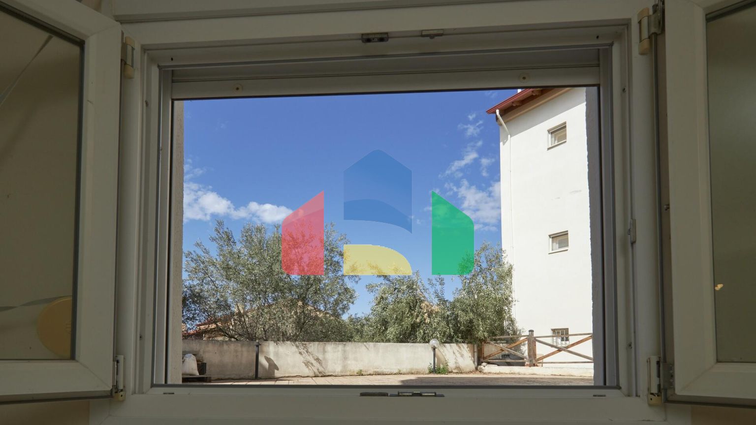 Продажа - Таунхаус 209 m² в пригороде Салоник