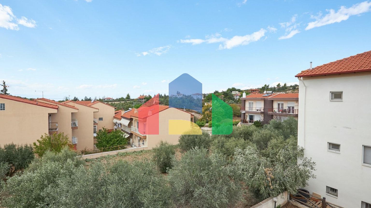 Продажа - Таунхаус 209 m² в пригороде Салоник