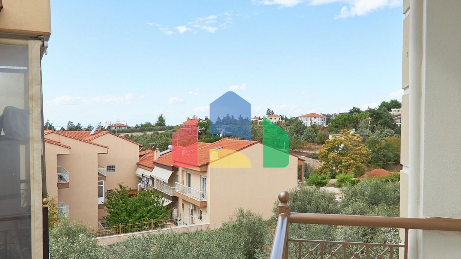 Продажа - Таунхаус 209 m² в пригороде Салоник