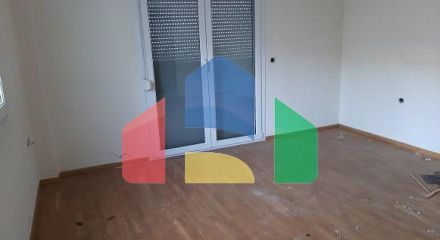Продаж - Котедж 525 m² в передмісті Салонік
