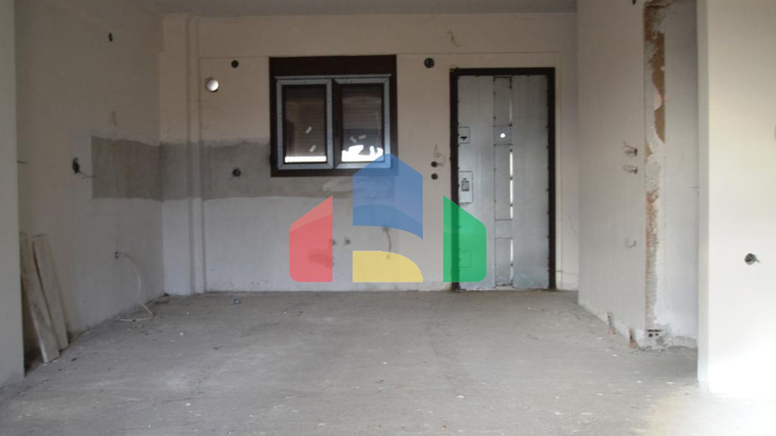 Продаж - Таунхаус 180 m² в передмісті Салонік