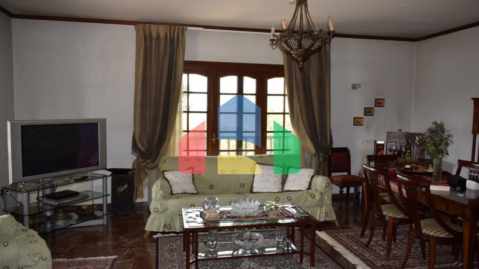 Продаж - Котедж 350 m² в передмісті Салонік