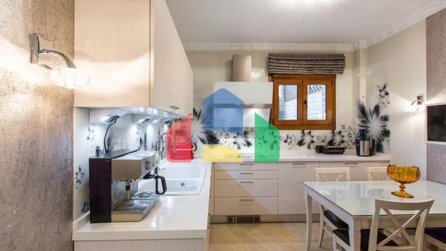 Продажа - Коттедж 225 m² в пригороде Салоник