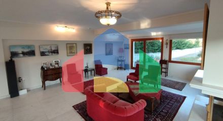 Продаж - Котедж 335 m² в передмісті Салонік