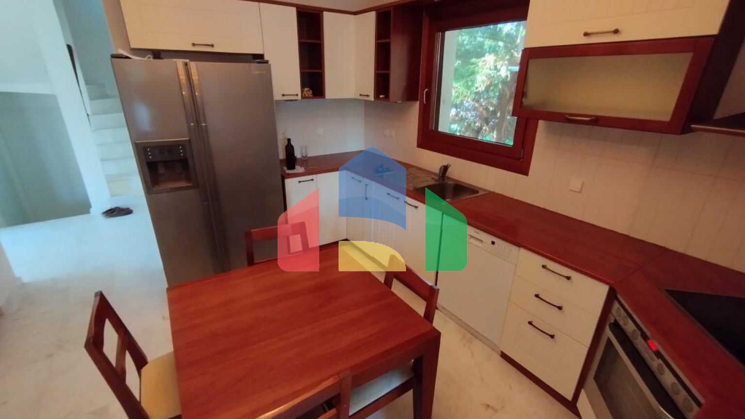 Продаж - Котедж 335 m² в передмісті Салонік