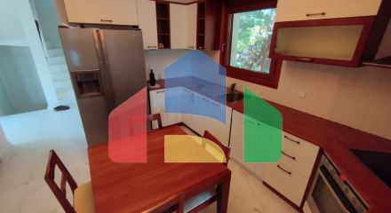 Продаж - Котедж 335 m² в передмісті Салонік