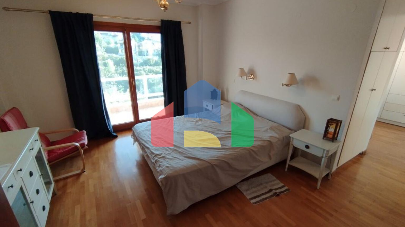 Продаж - Котедж 335 m² в передмісті Салонік