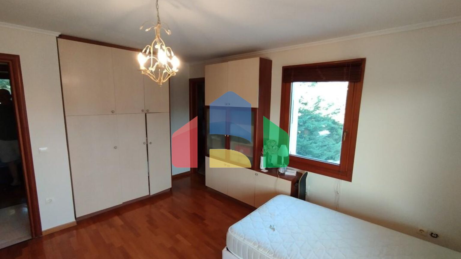 Продаж - Котедж 335 m² в передмісті Салонік