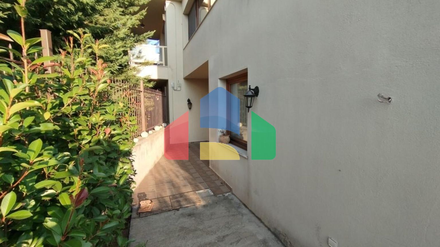 Продаж - Котедж 335 m² в передмісті Салонік