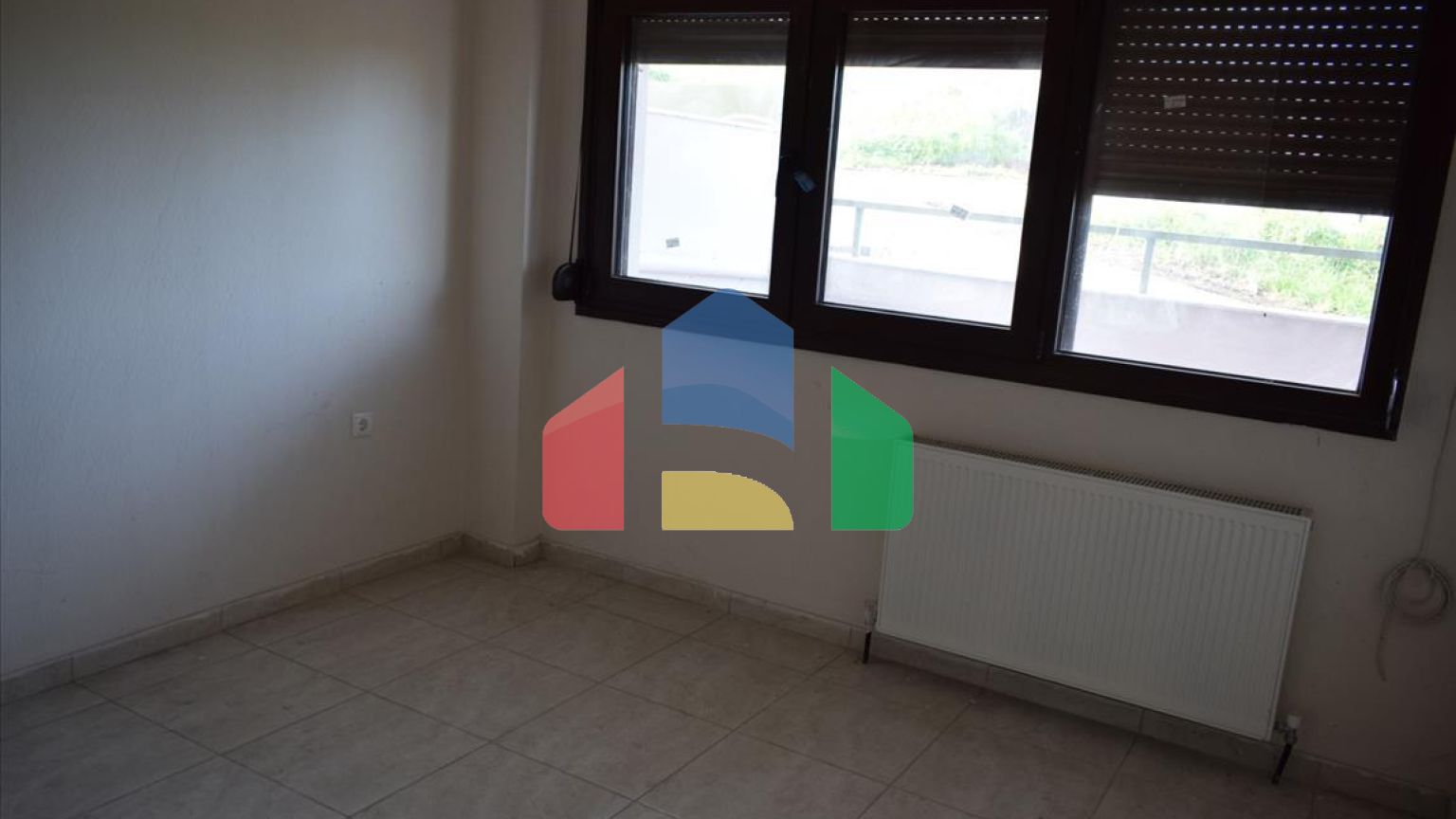 Продажа - Таунхаус 140 m² в пригороде Салоник