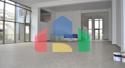 Продаж - Комерційна нерухомість 470 m² в передмісті Салонік