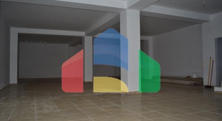 Продаж - Комерційна нерухомість 470 m² в передмісті Салонік
