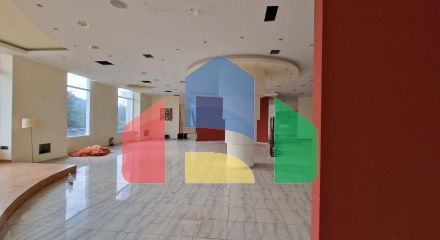 Продаж - Готель 4390 m² в передмісті Салонік