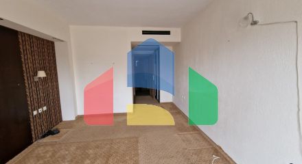 Продаж - Готель 4390 m² в передмісті Салонік