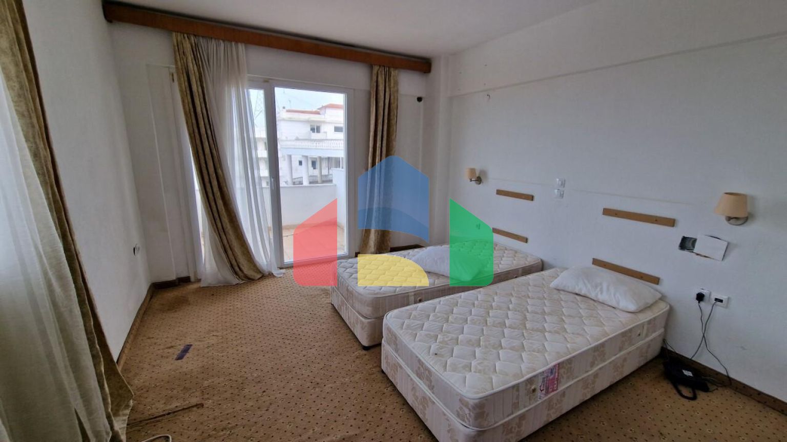 Продаж - Готель 4390 m² в передмісті Салонік