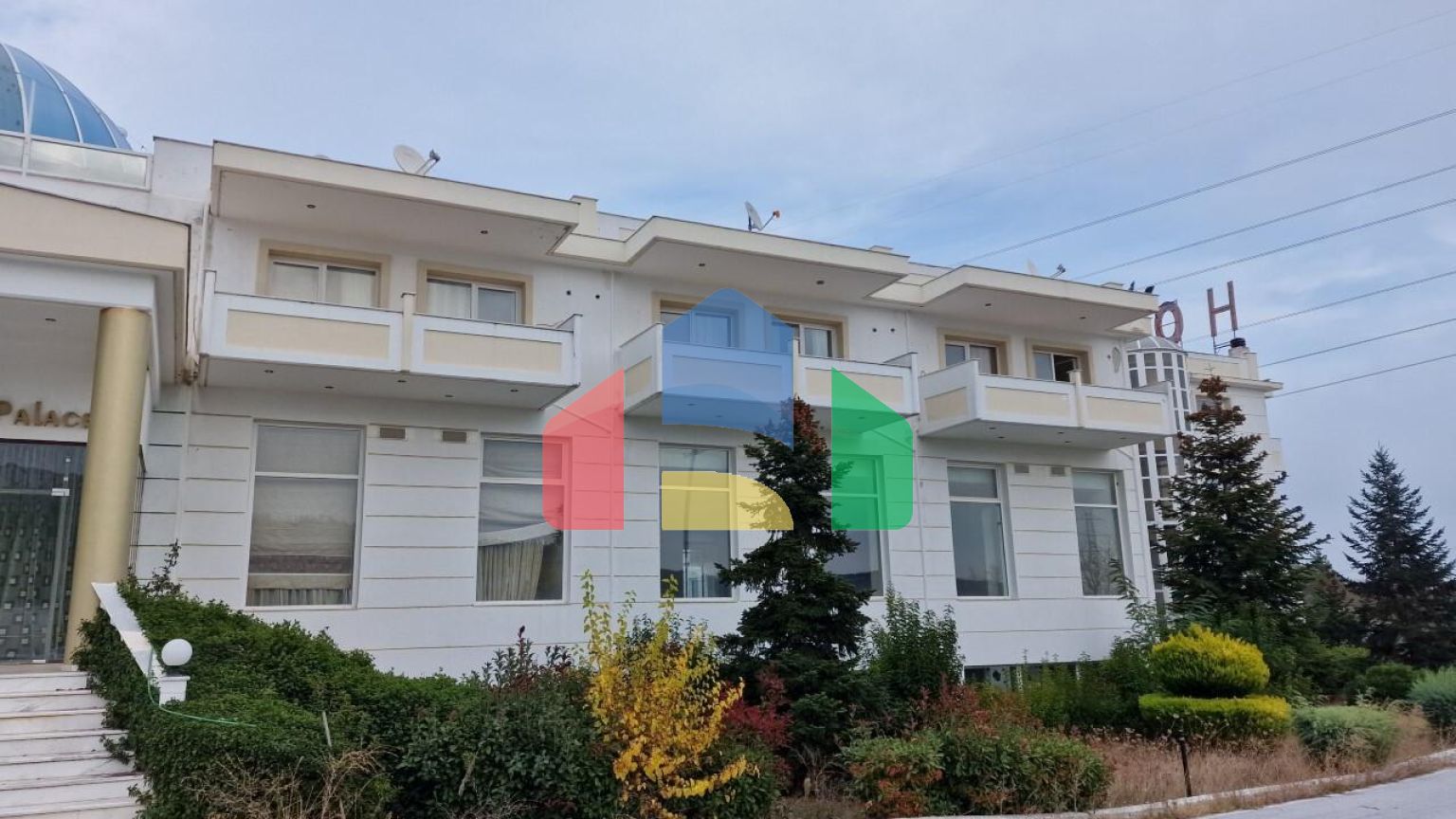 Продаж - Готель 4390 m² в передмісті Салонік