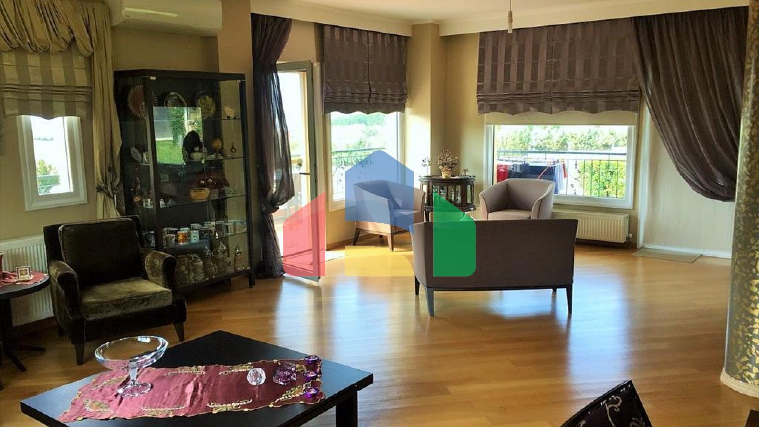 Продаж - Котедж 440 m² в передмісті Салонік