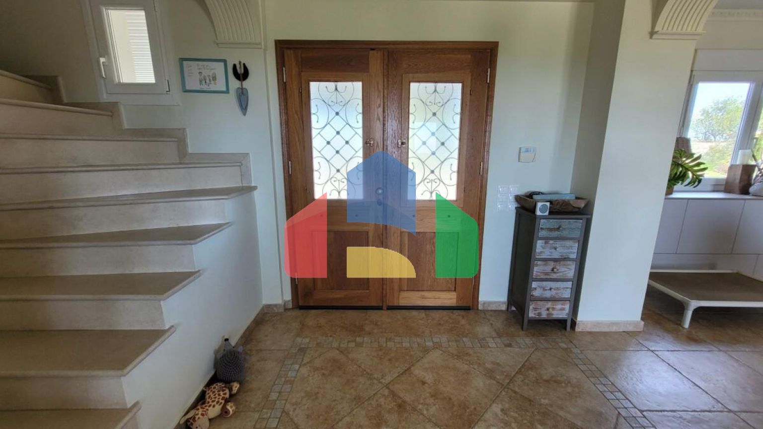 Продаж - Вілла 330 m² в передмісті Салонік