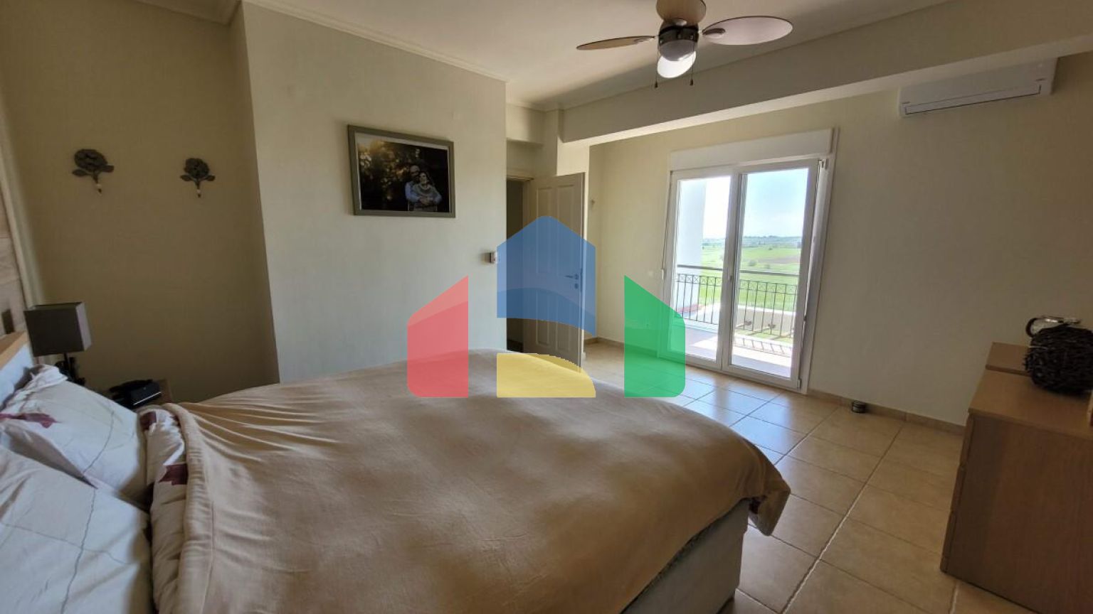 Продаж - Вілла 330 m² в передмісті Салонік