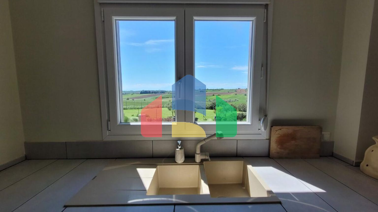 Продаж - Вілла 330 m² в передмісті Салонік