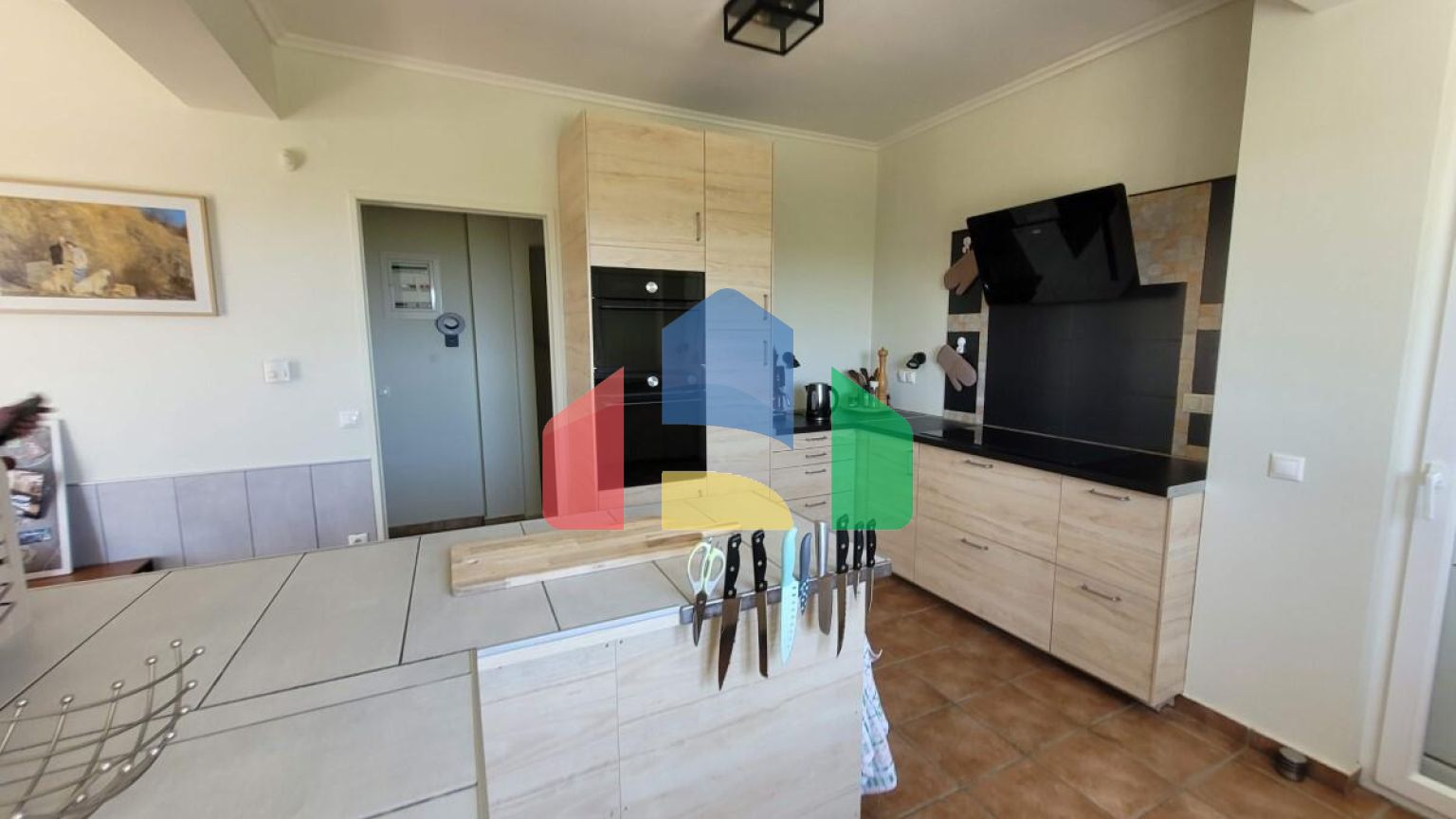 Продаж - Вілла 330 m² в передмісті Салонік