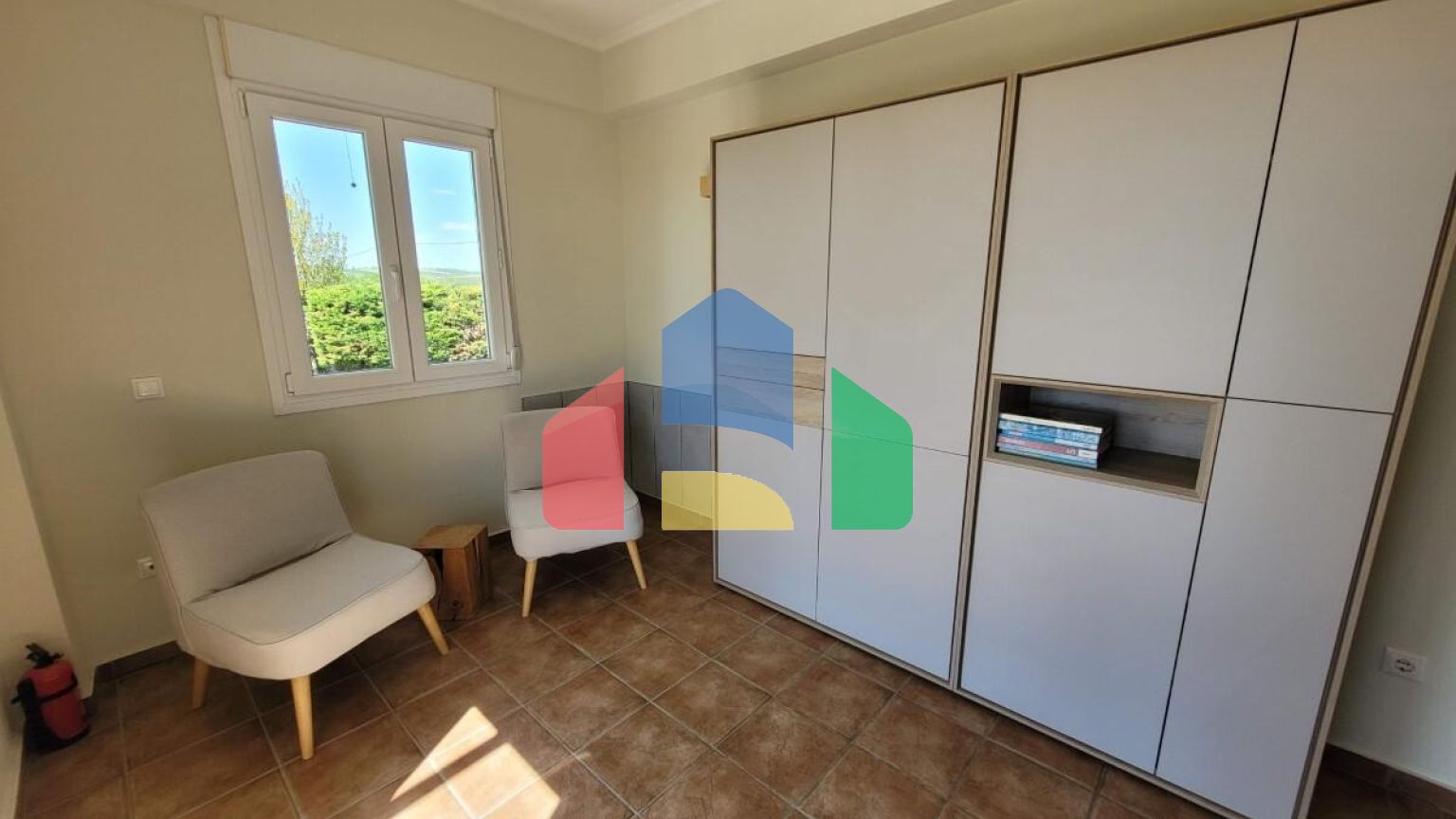 Продаж - Вілла 330 m² в передмісті Салонік