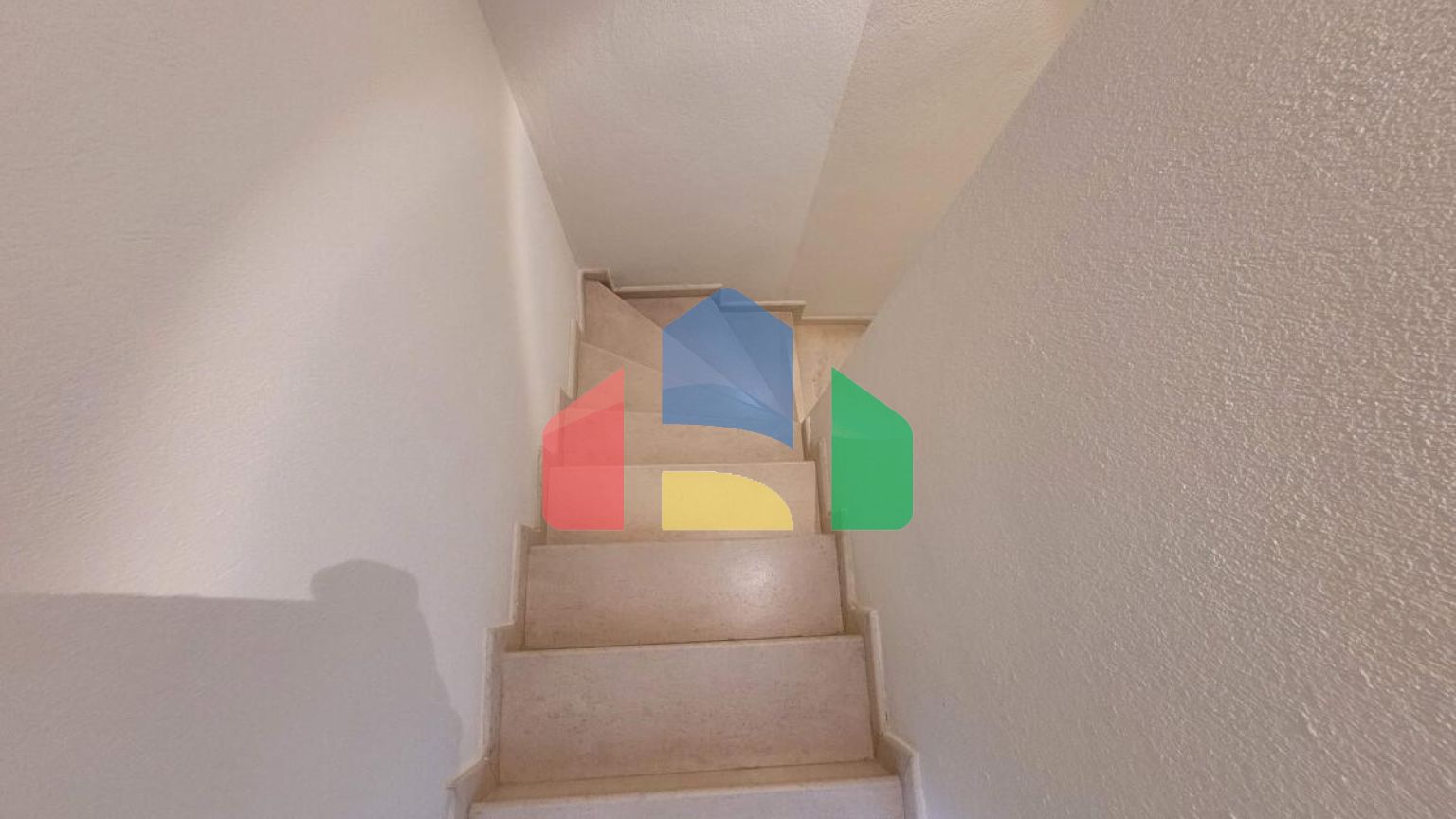 Продаж - Вілла 330 m² в передмісті Салонік