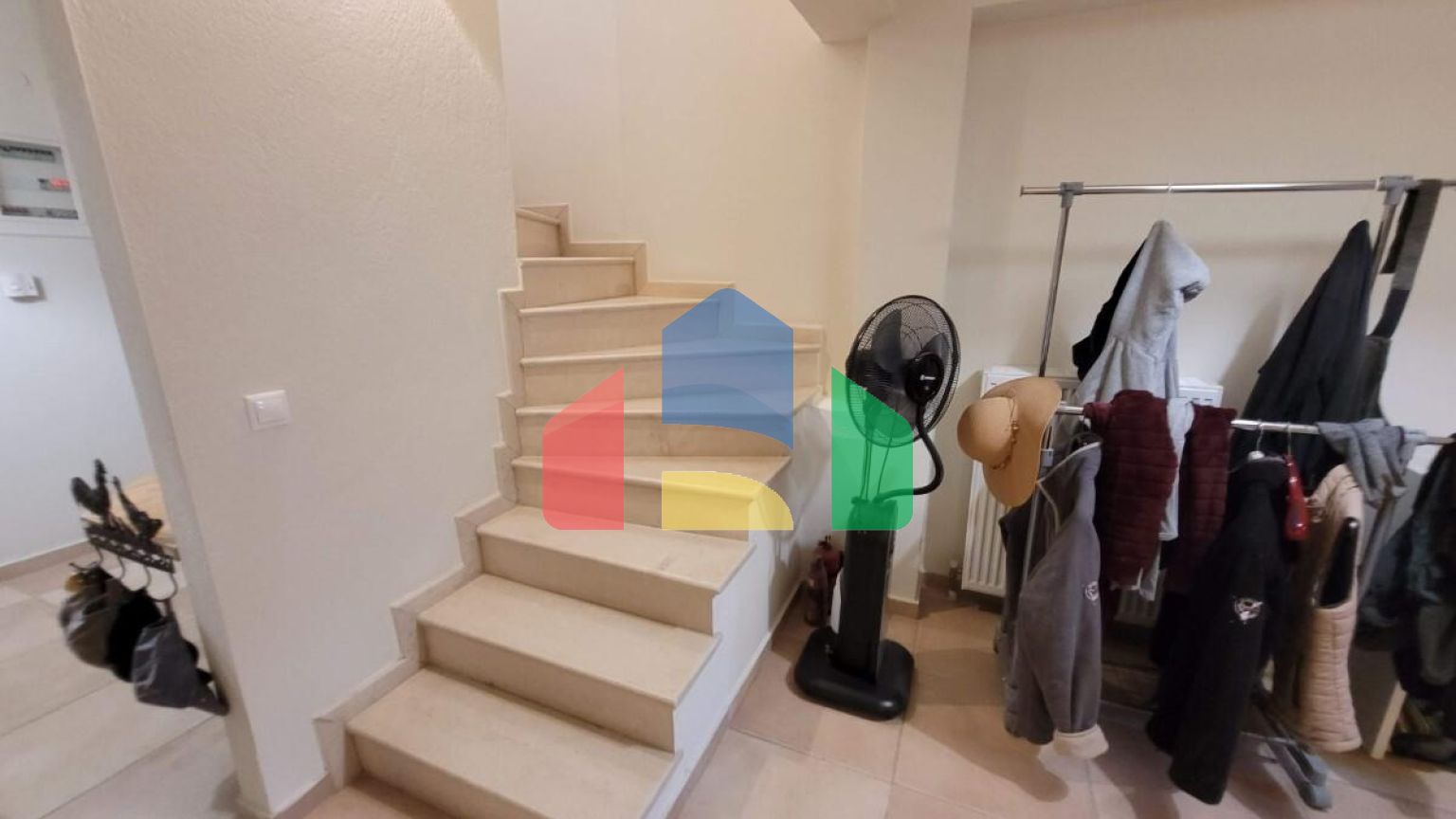 Продаж - Вілла 330 m² в передмісті Салонік