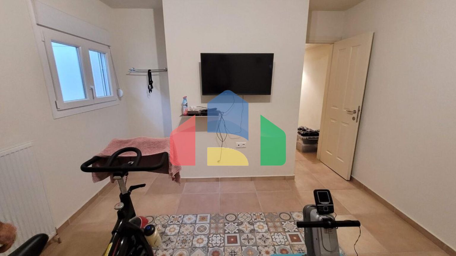 Продаж - Вілла 330 m² в передмісті Салонік