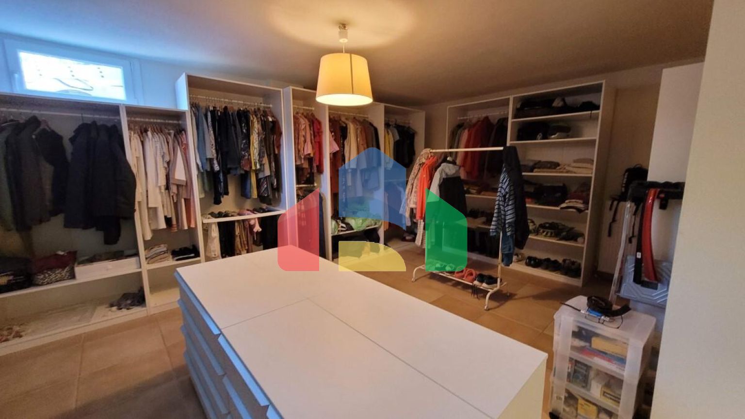 Продаж - Вілла 330 m² в передмісті Салонік