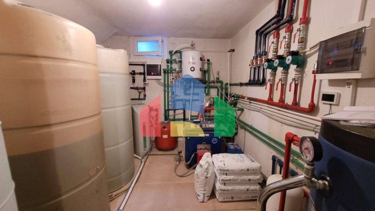 Продаж - Вілла 330 m² в передмісті Салонік