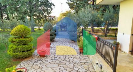 Продаж - Котедж 350 m² в передмісті Салонік