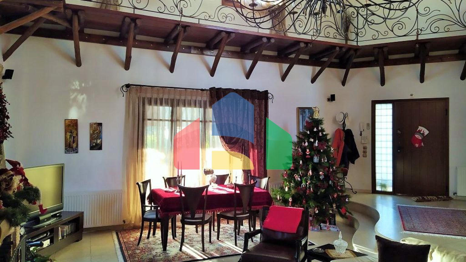 Продаж - Котедж 350 m² в передмісті Салонік